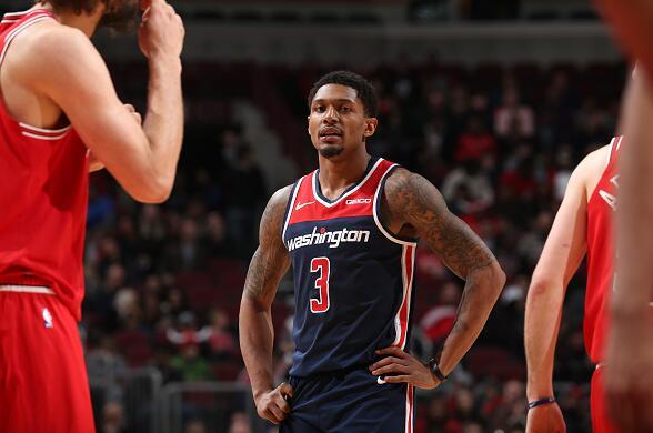 舞台上继续 舞台上继续