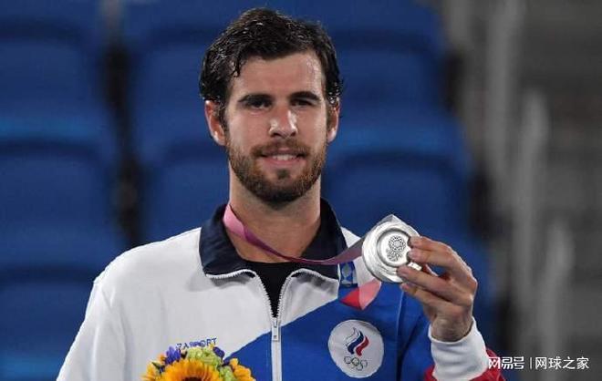 他在起水后 他在起水后